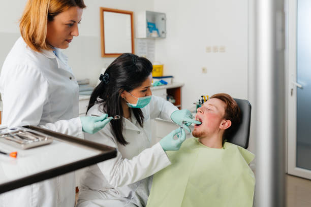 Best Emergency Tooth Extraction in Kechi, KS